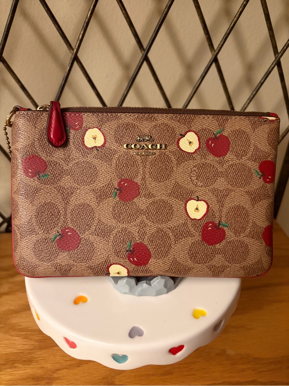 Coach “Apple Print” Zip Wristlet Euc - Picture 2 of 8